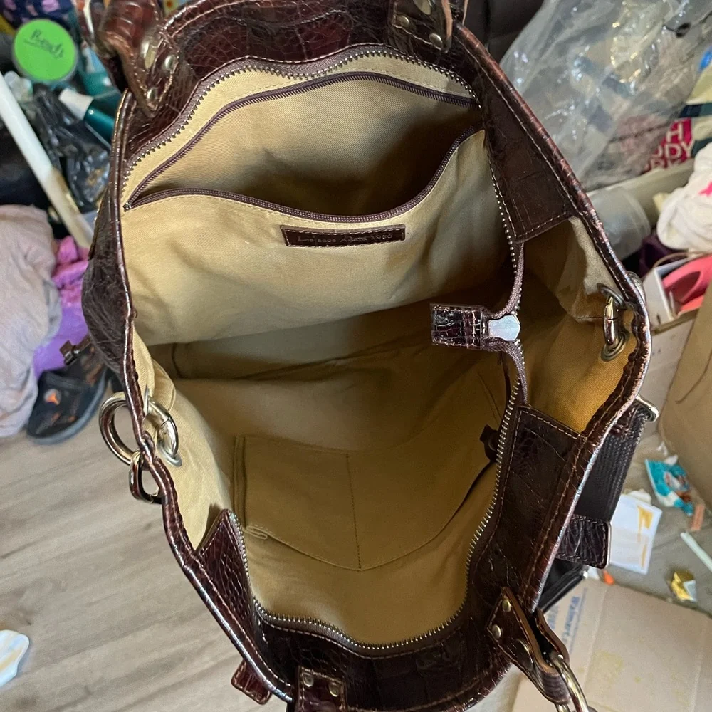 Clean - Picture 2 of 4